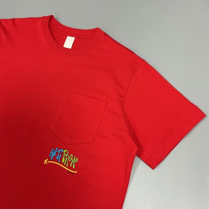 1:1 quality version Matty Boy Arrow & Face Print Red Cotton Pocket T-Shirt 29093609