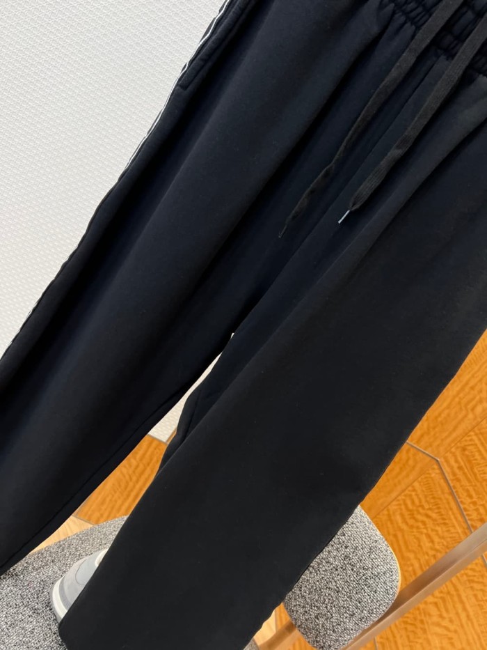1:1 quality version Side Stripe Printed Wide Leg Casual Pants 2 colors 29093614