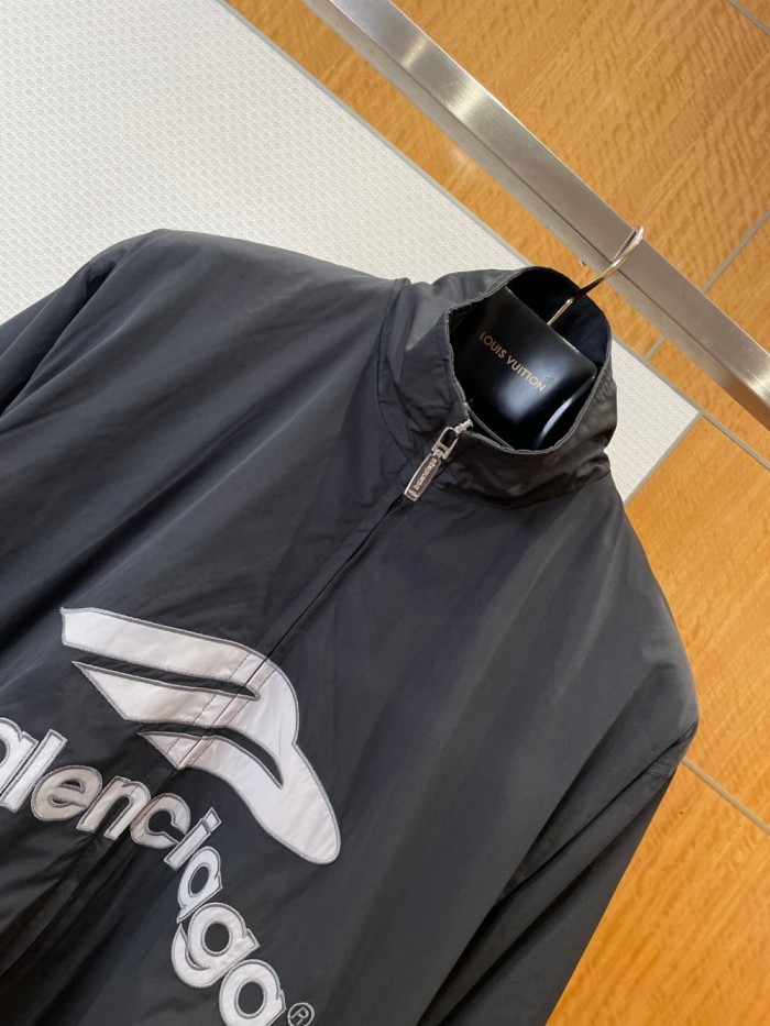 1:1 quality version Logo Embroidered Football Sports Stand Collar Jacket 2 colors 29093640