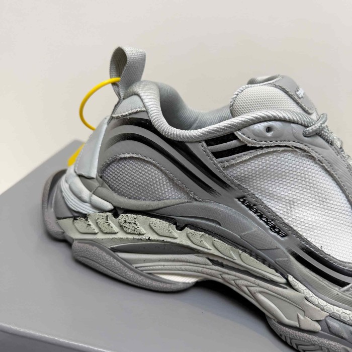 1:1 quality version Triple S.2 Gradient Wasteland Style Avant-Garde Futuristic Chunky Sneakers 7 colors 29097939
