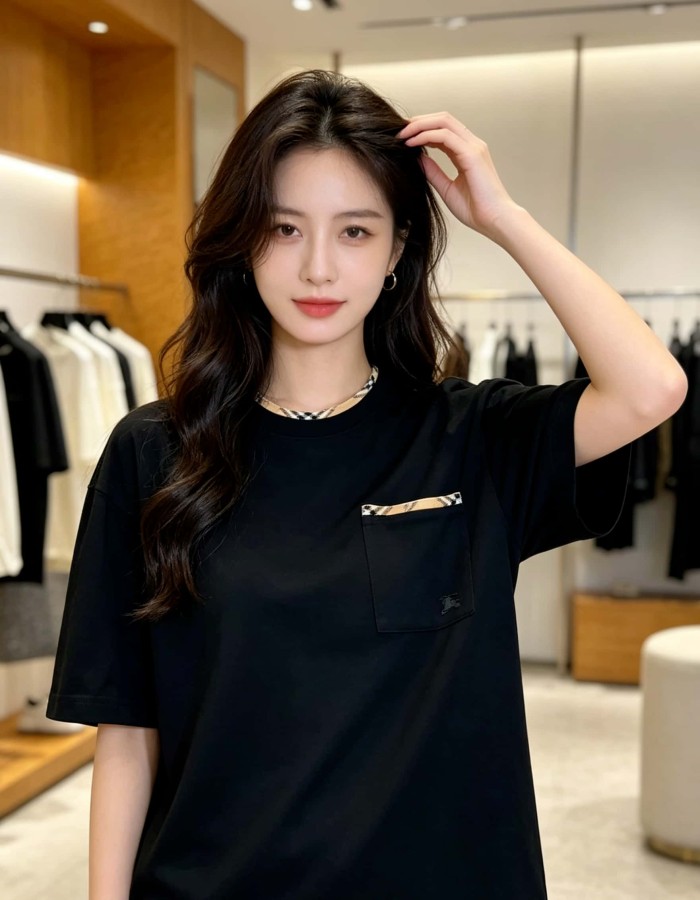 1:1 quality version Classic Plaid Patch Pocket Crewneck T-shirt 2 colors 29105476