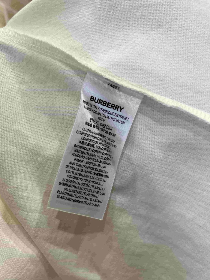 1:1 quality version Classic Plaid Strap Embroidered Crewneck T-shirt 3 colors 29105472