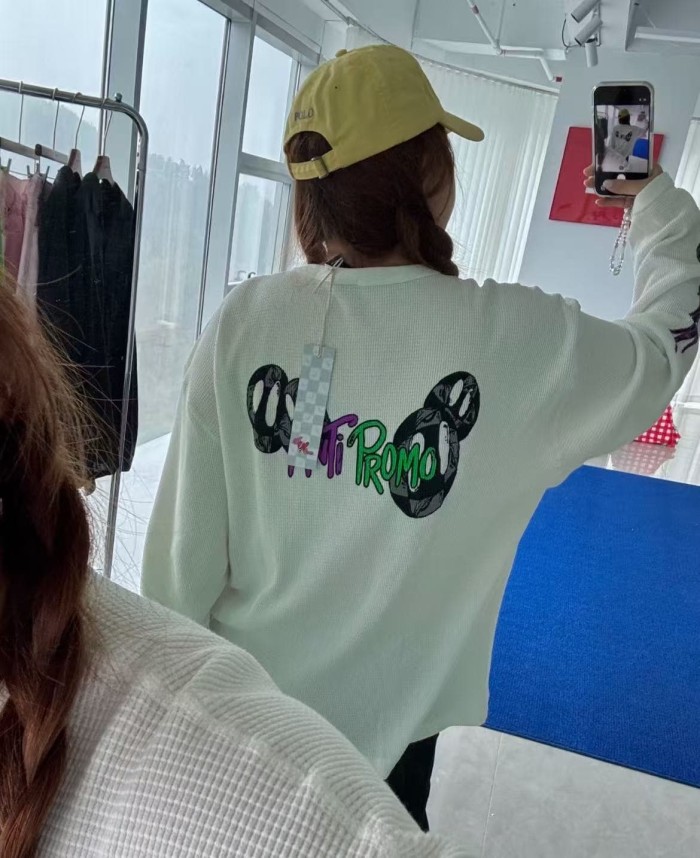 1:1 quality version Graffiti Heart Logo & Sleeve Checkered Flames Waffle Knit Long Sleeve T-Shirt 29105286