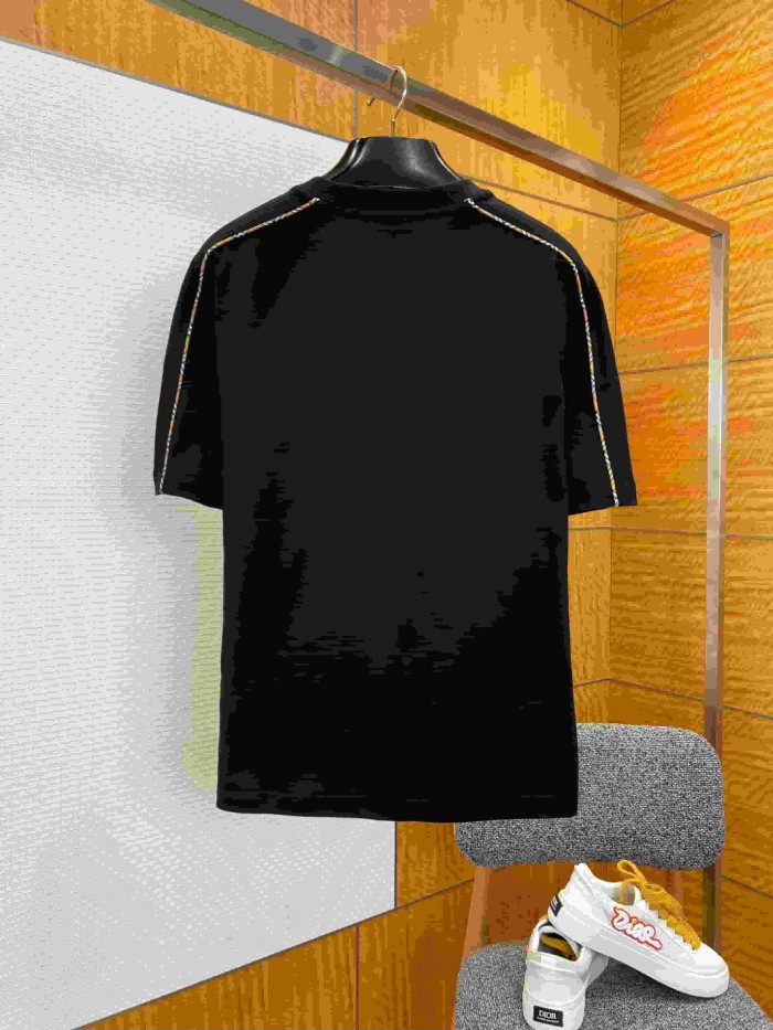 1:1 quality version Classic Plaid Strap Embroidered Crewneck T-shirt 3 colors 29105472