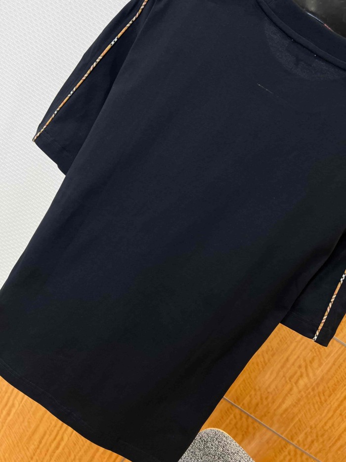 1:1 quality version Classic Plaid Strap Embroidered Crewneck T-shirt 3 colors 29105472