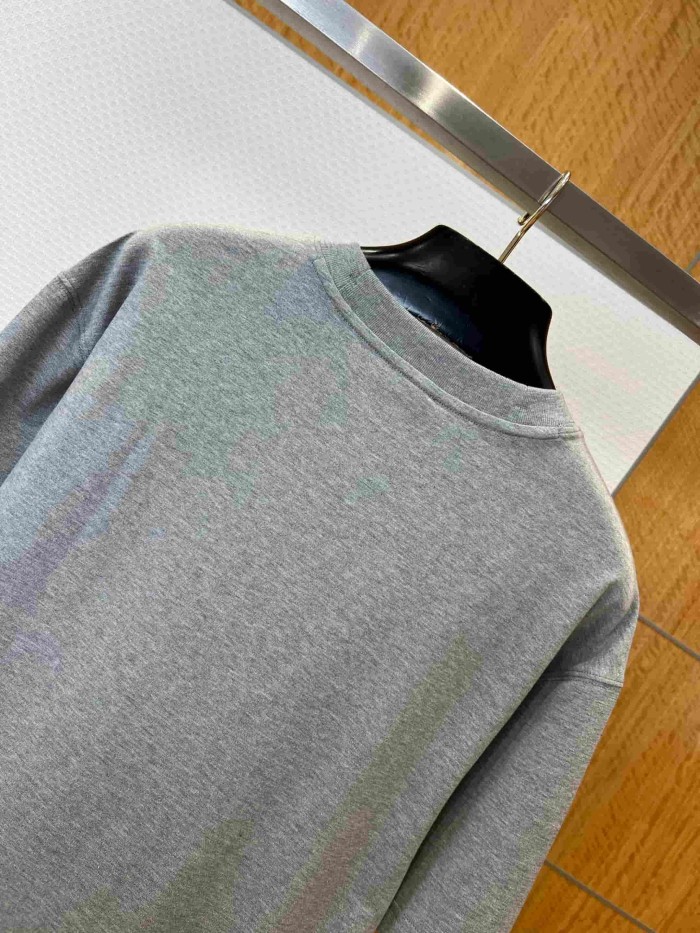 1:1 quality version Classic Letter Embroidered Crewneck T-shirt 2 colors 29105344