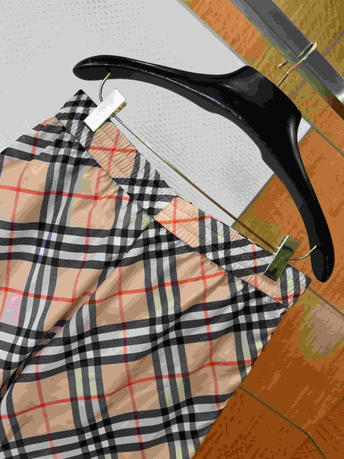 1:1 quality version Iconic Check Elastic Waist Drawstring Casual Shorts 29105510