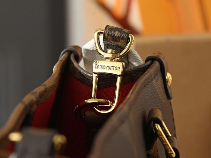 Giant Monogram Wide Strap Two-In-One Tote Bag 29106639
