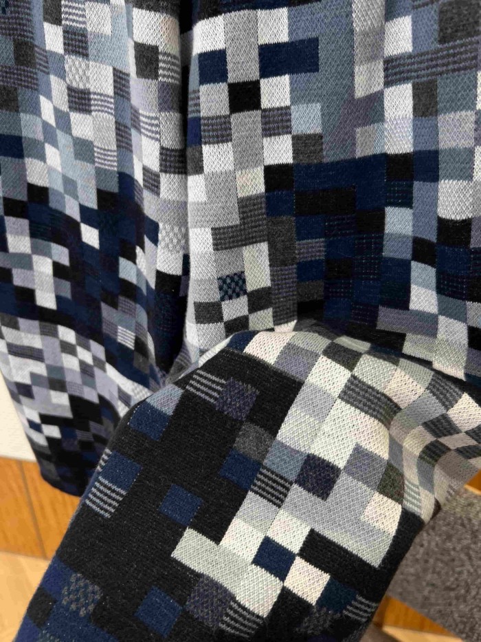 1:1 quality version Blue Grey Black Gradient Pixel Plaid With Leather Patch Pocket Knitted Drawstring Shorts 29107812