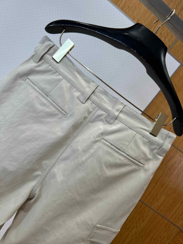 1:1 quality version Letter Embroidered Cargo Casual Straight-Fit Five-Point Shorts 2 colors 29107462