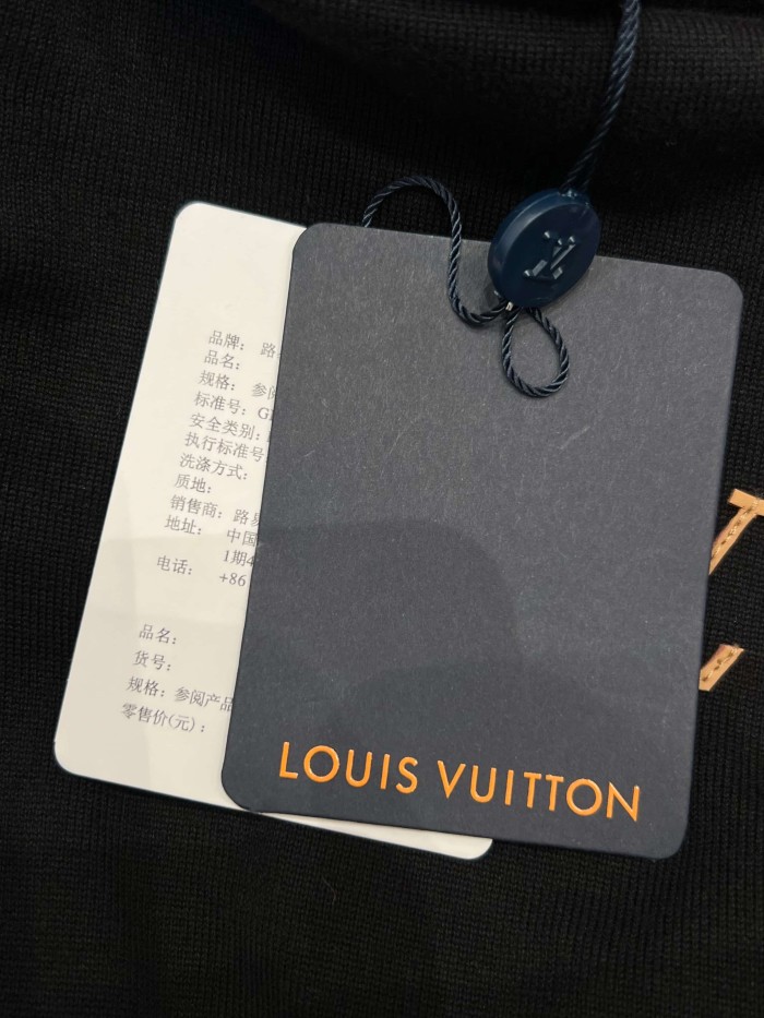 1:1 quality version  Letter Leather Patch Minimal Short Sleeve Polo Shirt 29107776