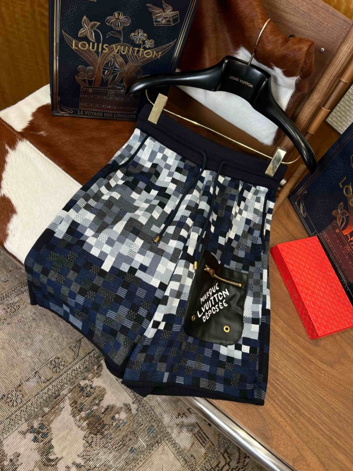 1:1 quality version Blue Grey Black Gradient Pixel Plaid With Leather Patch Pocket Knitted Drawstring Shorts 29107812