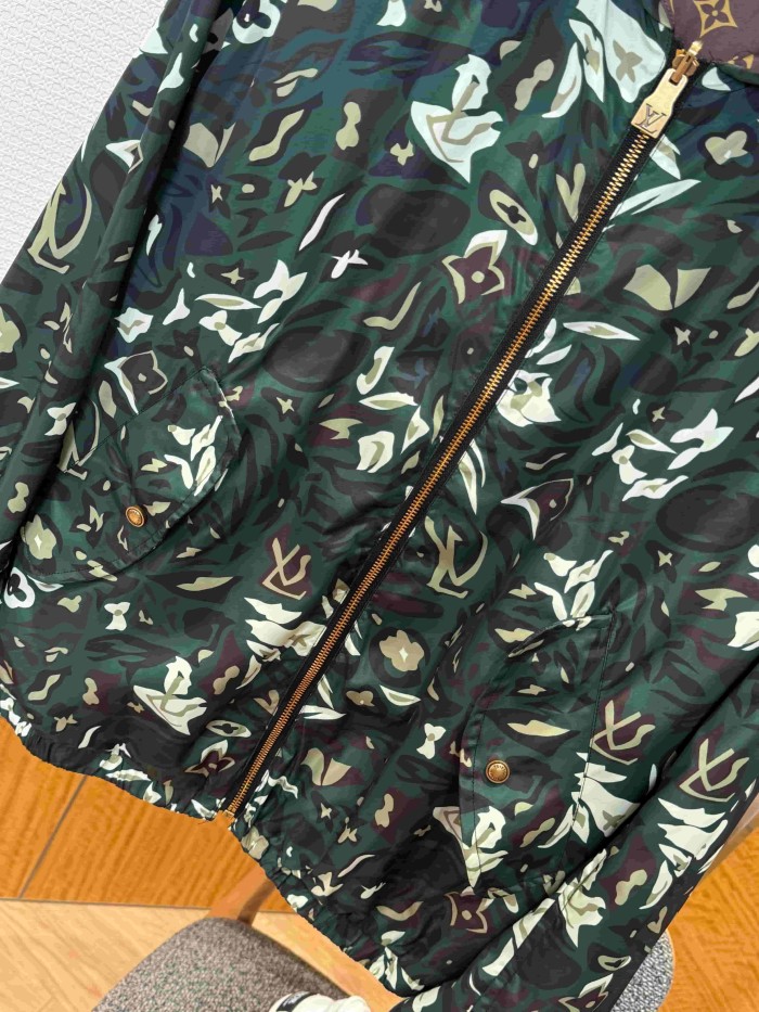 1:1 quality version Double-Sided Allover Floral Camo Print Windproof Jacket 29114526
