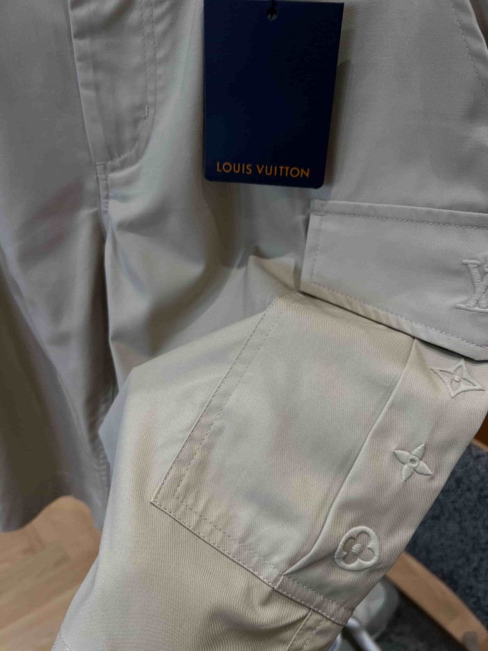 1:1 quality version Cotton Nylon Blend Embroidered Multi-Pocket Cargo Shorts 3 colors 29114996
