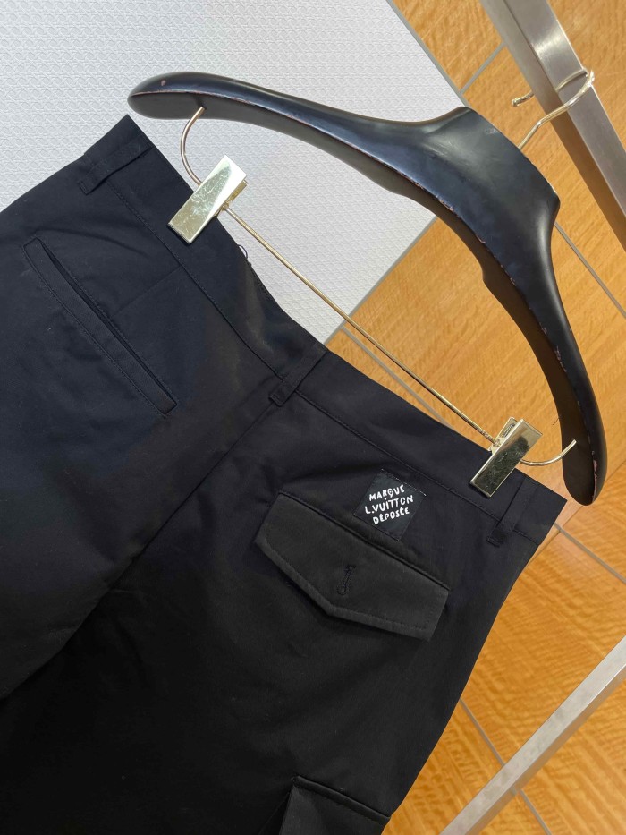 1:1 quality version Embossed Logo & Metal Snap Buttons Cargo Loose Straight Leg Casual Pants 29114776