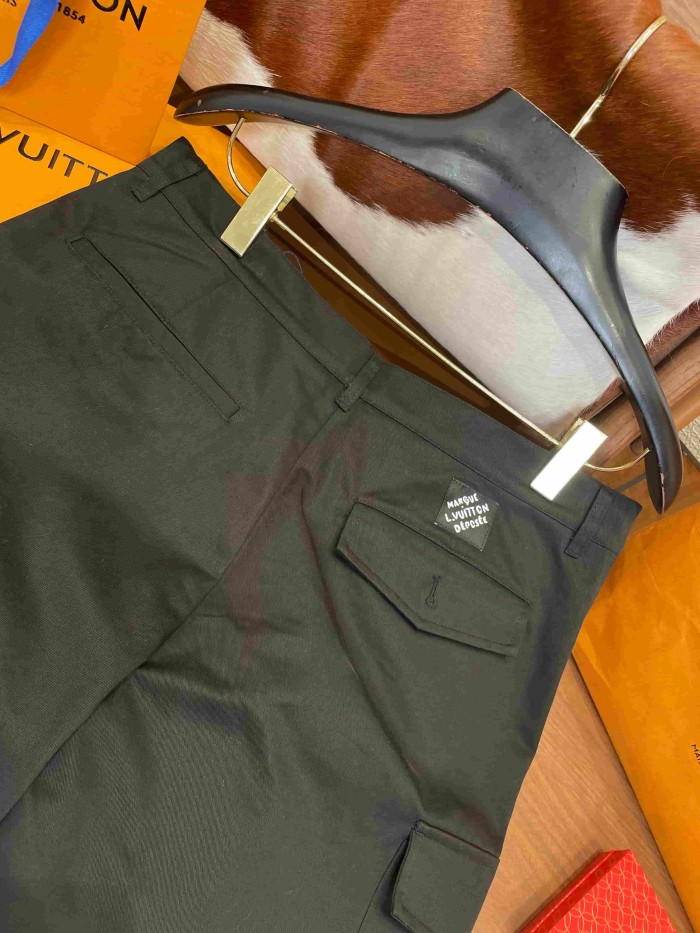 1:1 quality version Embossed Logo & Metal Snap Buttons Cargo Loose Straight Leg Casual Pants 29114776