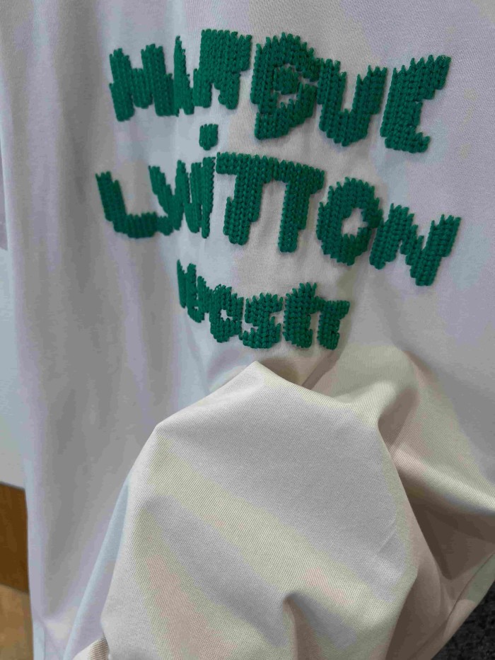 1:1 quality version Thick Thread Granular Embroidery Crew Neck Short Sleeve T-Shirt 2 colors 29114539