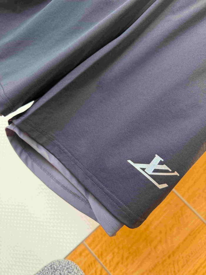 1:1 quality version Embossed Logo High Stretch Quick Dry Double Layer Sports Shorts 29114765