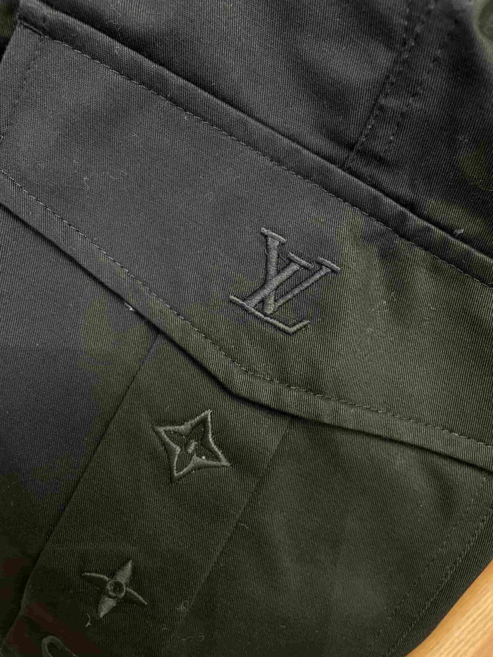 1:1 quality version Embossed Logo & Metal Snap Buttons Cargo Loose Straight Leg Casual Pants 29114776
