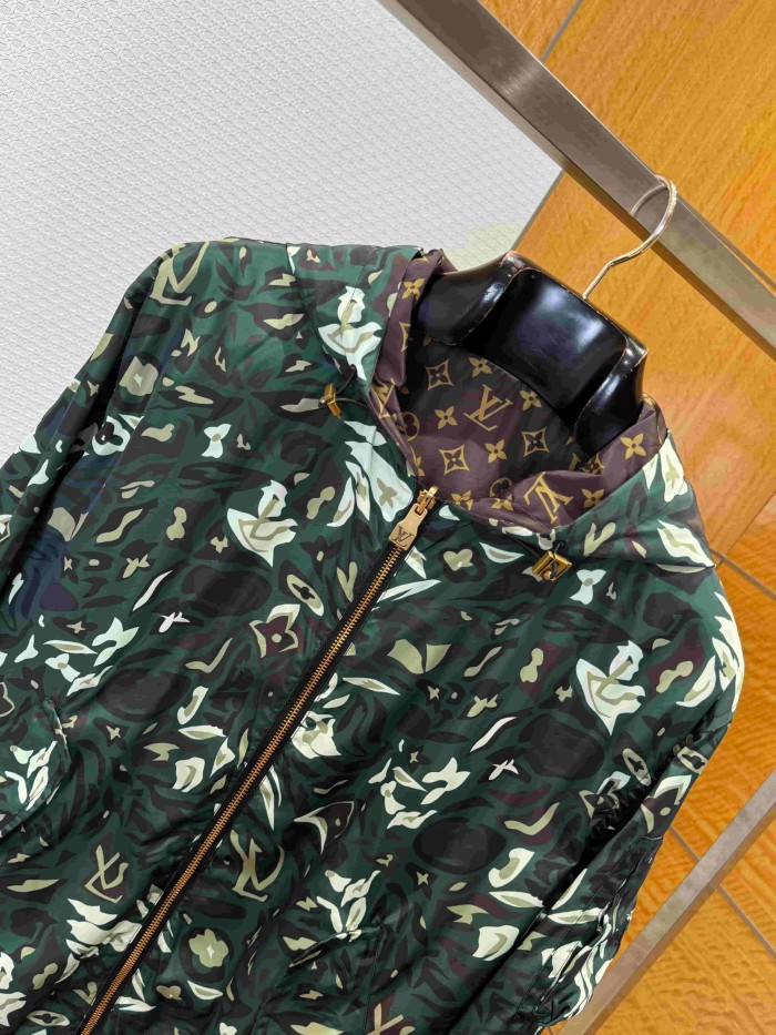 1:1 quality version Double-Sided Allover Floral Camo Print Windproof Jacket 29114526