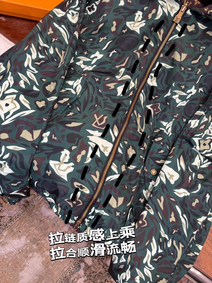 1:1 quality version Double-Sided Allover Floral Camo Print Windproof Jacket 29114526