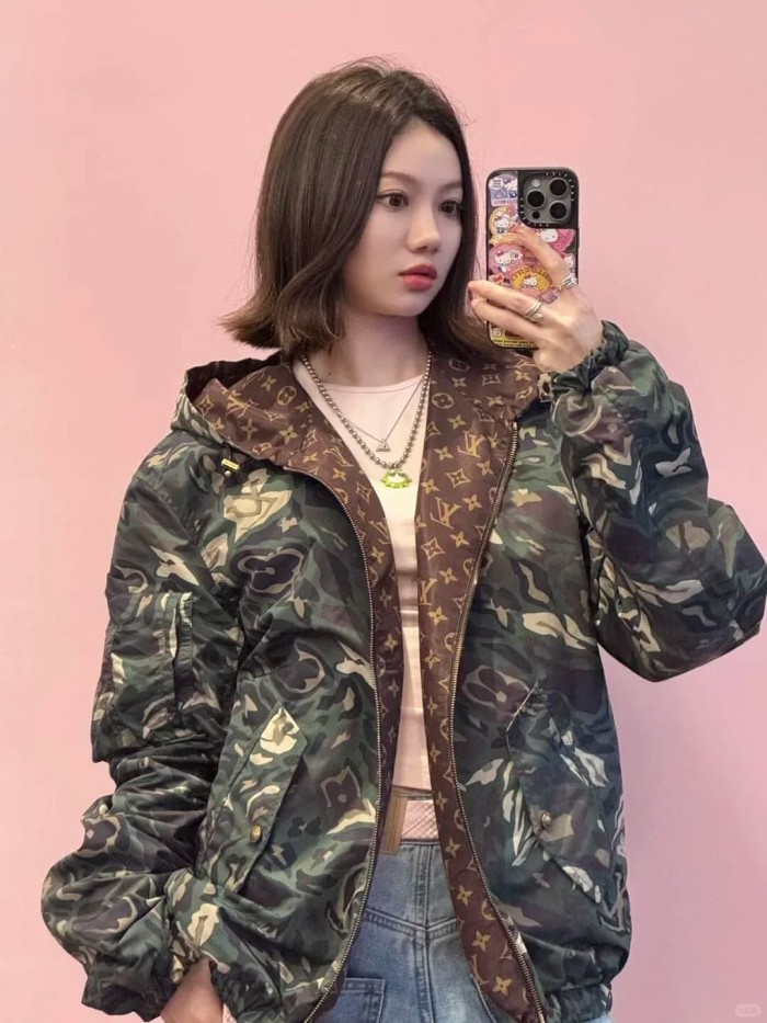 1:1 quality version Double-Sided Allover Floral Camo Print Windproof Jacket 29114526