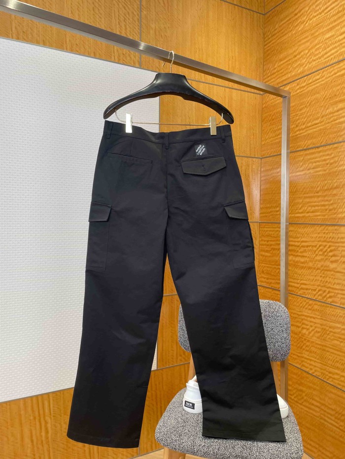 1:1 quality version Embossed Logo & Metal Snap Buttons Cargo Loose Straight Leg Casual Pants 29114776