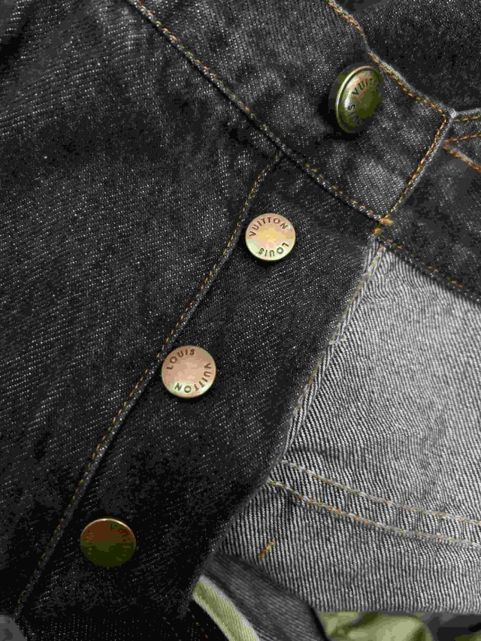 1:1 quality version Leather Patch Vintage Washed Denim Shorts 29114556