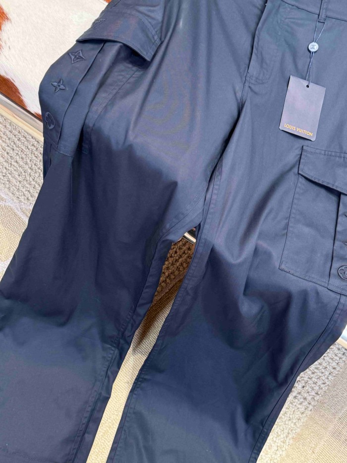 1:1 quality version Cargo Style Multi-Pocket Embroidered Casual Pants 2 colors 29114872