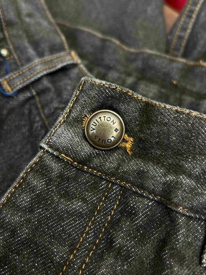 1:1 quality version Leather Patch Vintage Washed Denim Shorts 29114556