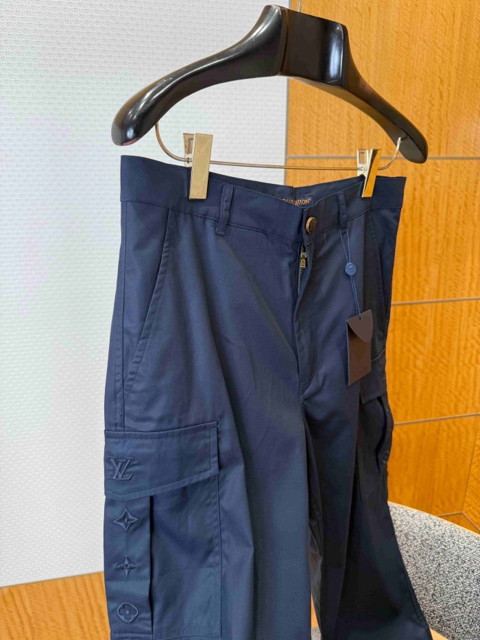 1:1 quality version Cargo Style Multi-Pocket Embroidered Casual Pants 2 colors 29114872