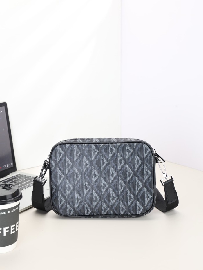 Mens Jacquard Pattern Camera Crossbody 3-in-1 Zipper Saddle Clutch Bag 3 colors 29116535