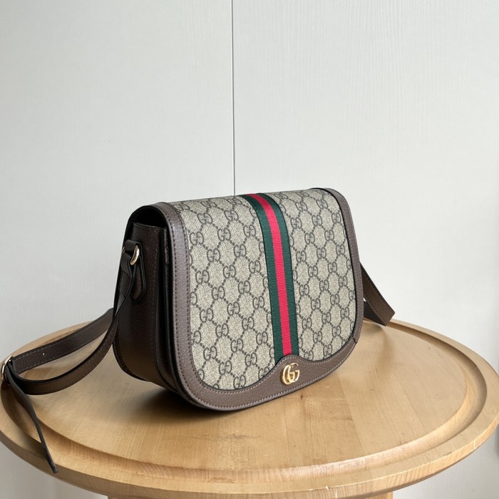 GG Supreme Canvas Curved Saddle Crossbody Bag 29116402