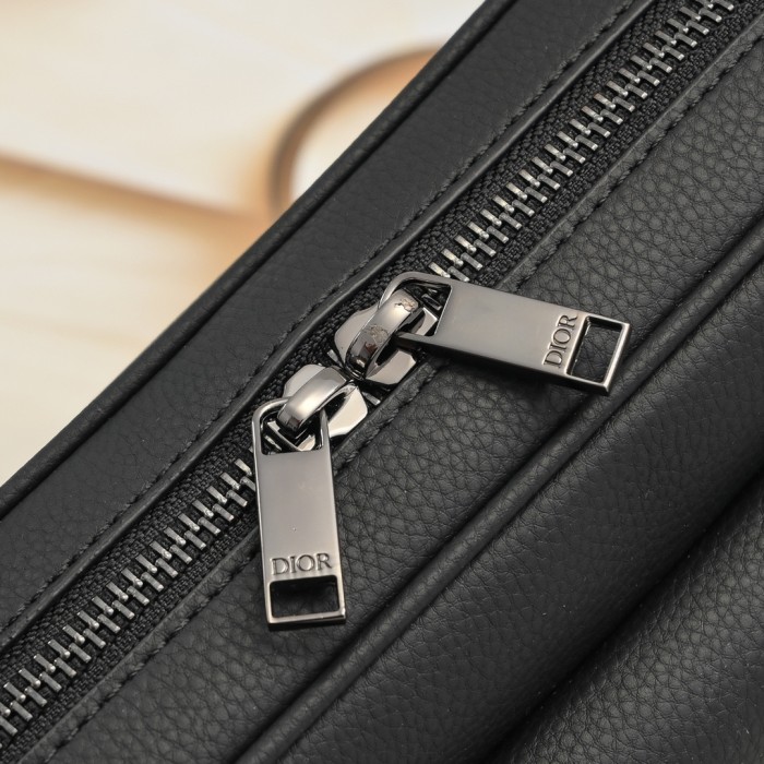 Oblique Jacquard & Full Grain Cow Leather Zipper Messenger Bag 29116563
