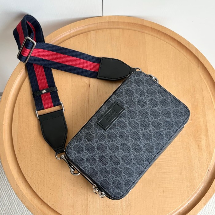 GG Supreme Dark Canvas Rectangular Zip Box Bag 3 colors 29116418