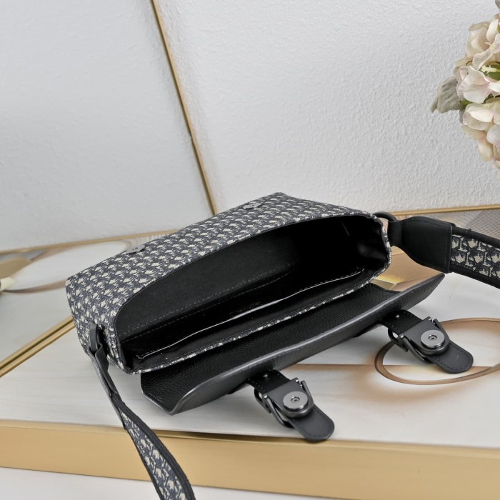 Leather Embroidered Men's Flap Messenger Crossbody Shoulder Bag 2 colors 29116495