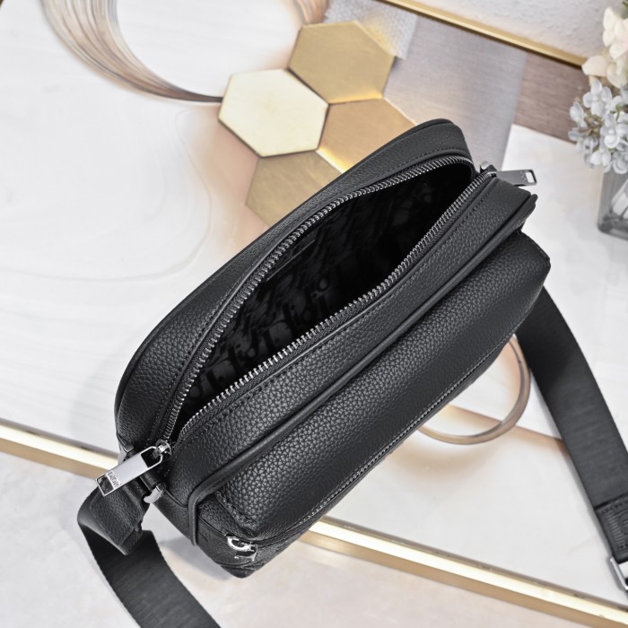 Embossed Full Grain Cow Leather Zipper Messenger Bag 29116558