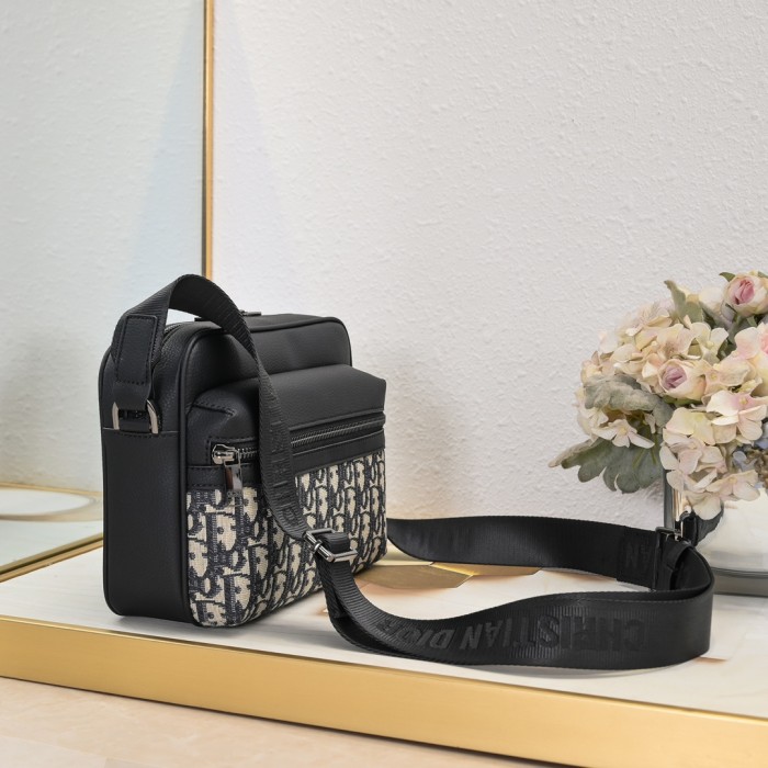 Oblique Jacquard & Full Grain Cow Leather Zipper Messenger Bag 29116563