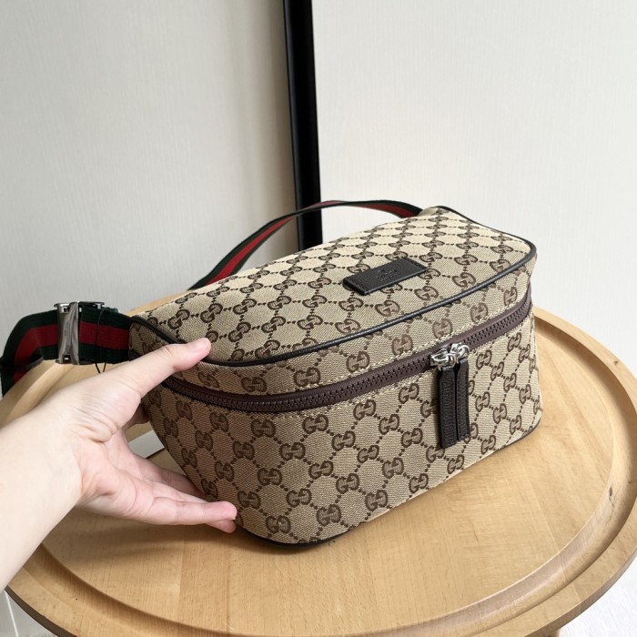 GG Nylon Cosmetic Wash Bag Double Zip Crossbody Toiletry Bag 3 colors 29116432