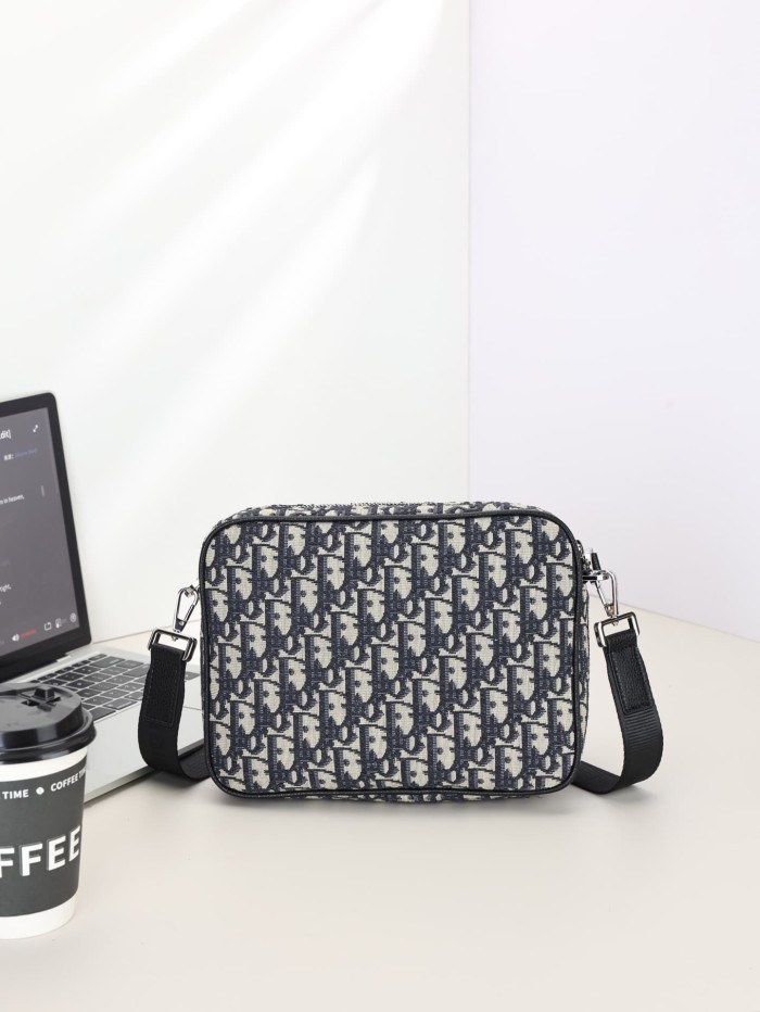 Mens Jacquard Pattern Camera Crossbody 3-in-1 Zipper Saddle Clutch Bag 3 colors 29116535