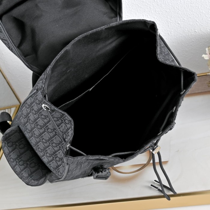 Grain Cow Leather Vintage Oblique Jacquard Flap Backpack 2 colors 29116517