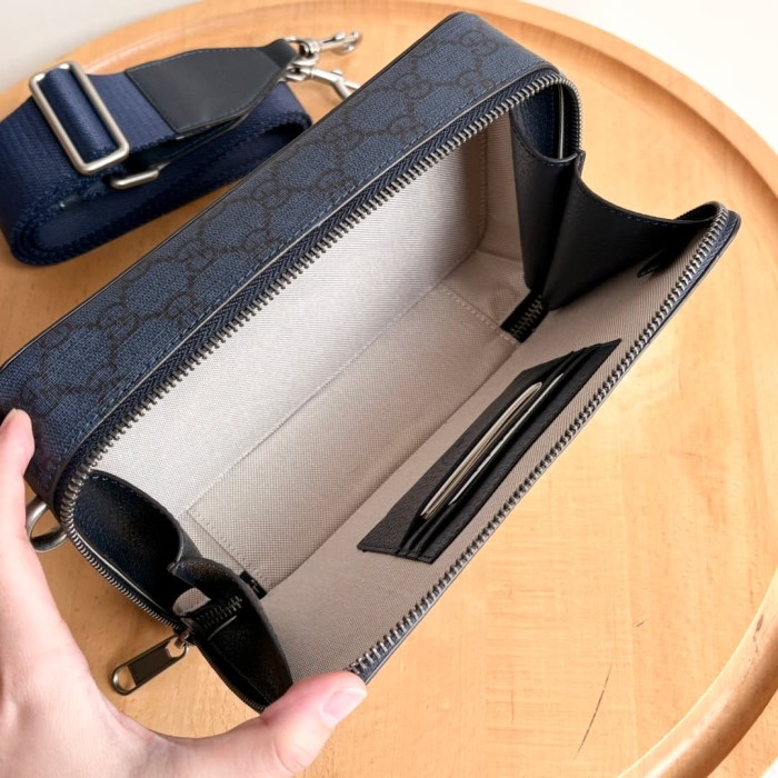 GG Supreme Dark Canvas Rectangular Zip Box Bag 3 colors 29116418