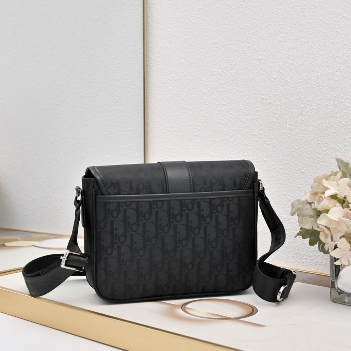 Oblique Buckle Flap Buckle Flap Adjustable Strap Saddle Crossbody Bag 29116578