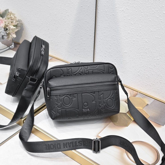 Embossed Full Grain Cow Leather Zipper Messenger Bag 29116558
