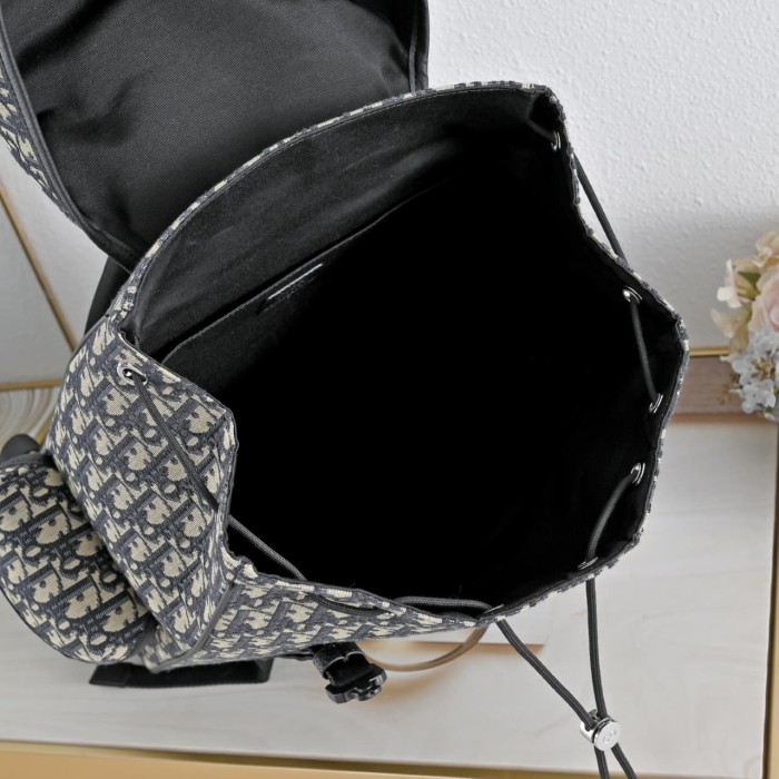 Grain Cow Leather Vintage Oblique Jacquard Flap Backpack 2 colors 29116517