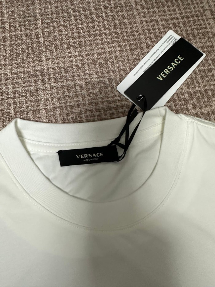 Luxury Italian Circular Greca Frame Medusa Print Matching Couple T-shirt 2 colors 29119377