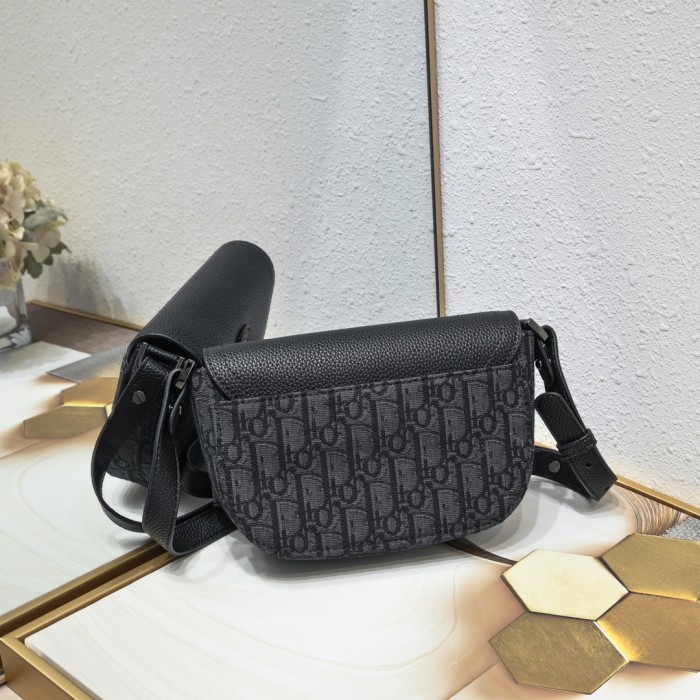 Men's Oblique Jacquard Saddle Crossbody Bag with Leather Flap 2 colors 29119184