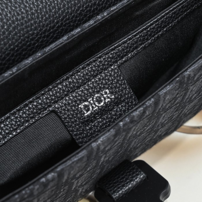 Men's Oblique Jacquard Saddle Crossbody Bag with Leather Flap 2 colors 29119184
