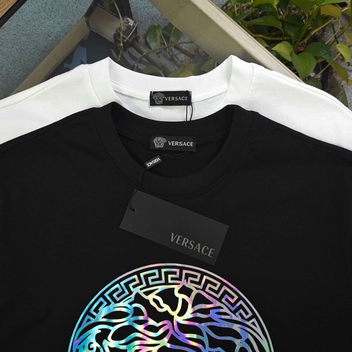 Iridescent Color-Shift Medusa Letter Logo Print Matching Couple T-shirt 2 colors 29119351