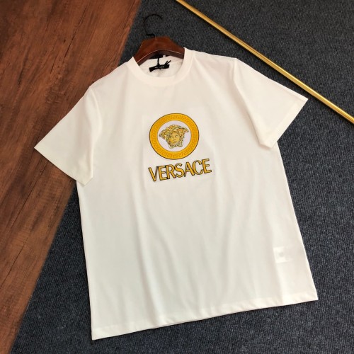 Minimal Luxury Style Golden Greca Circle Medusa Graphic Brand Letter Print T-shirt 2 colors 29140065